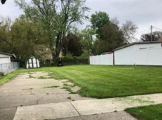 321 Lyon St, South Haven, MI 49090