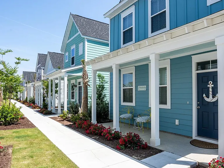 Seaglass Cottages — Photo 3