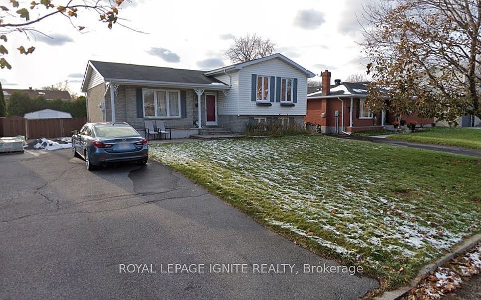 2nd image of 810 Chelsea Cres