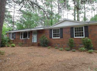 655 N Saylor St, Southern Pines, NC 28387