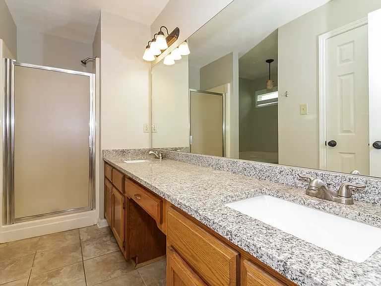 1676 Sandpiper Cv N — Photo 10