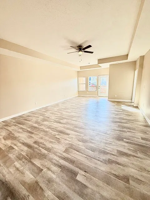 3 bed, 1450 sqft, $1,700 — Photo 2