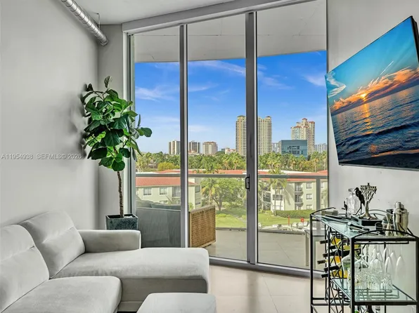 3029 188th St #503, Aventura, FL 33180