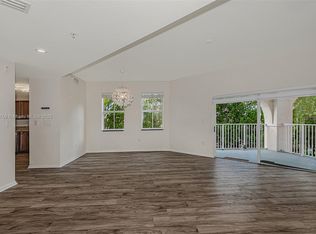 11605 NW 89th St APT 218, Doral, FL 33178