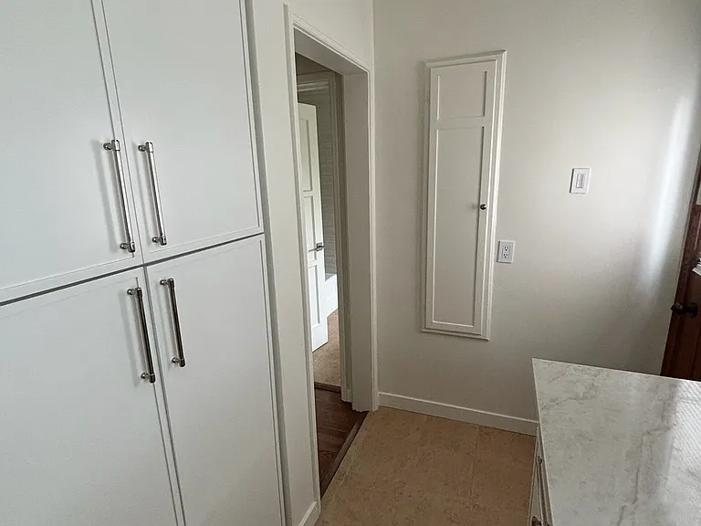 8427 Crenshaw Dr #3 — Photo 6