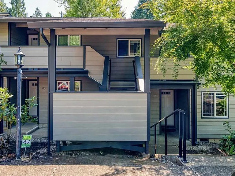 29700 SW Courtside Dr #32 — Photo 12