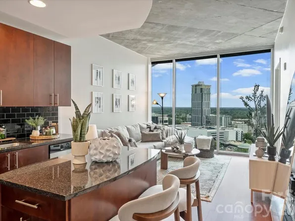 210 N Church St Unit 1711, Charlotte, NC 28202
