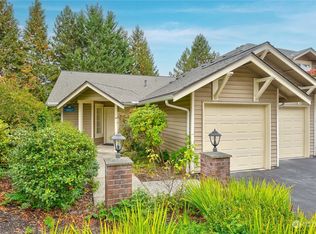 18617 NE 57th St, Redmond, WA
