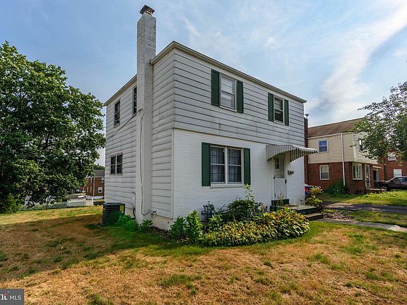 5th image of 3755 Montour St