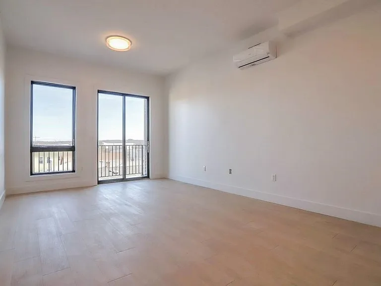 354 Broadway #2F — Photo 9