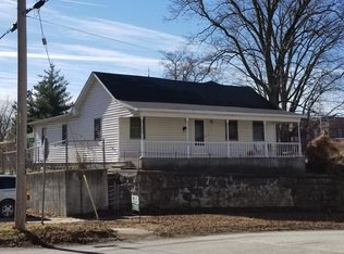 314 Market St, Glasgow, MO 65254