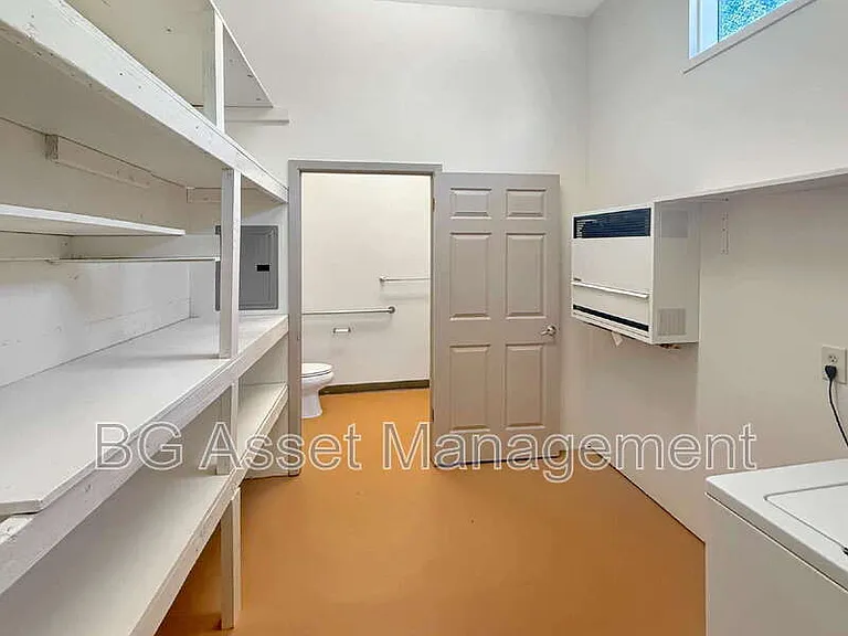 701 San Pablo Ave #10 — Photo 13