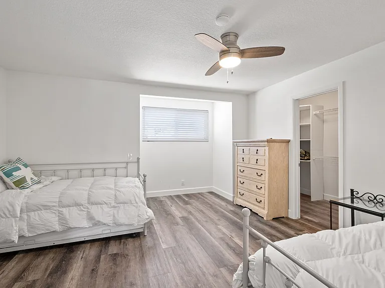 23952 Dory Dr — Photo 33
