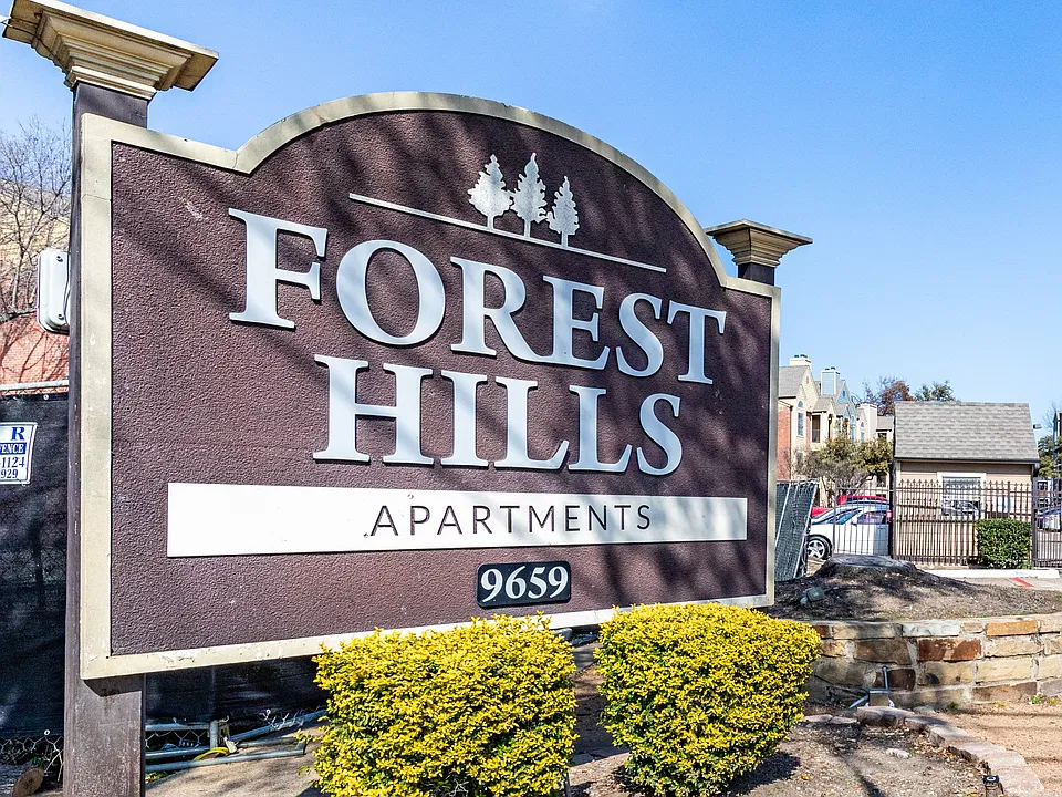 Forest Hills Apartments
