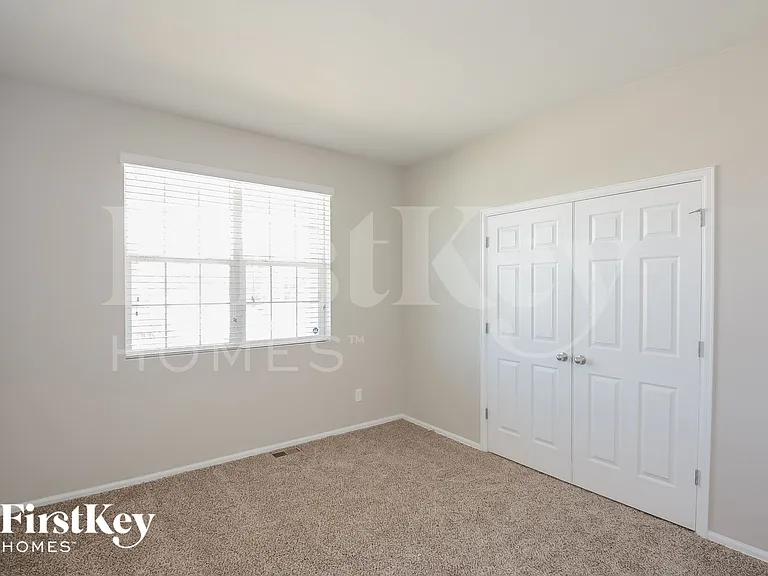 6481 N Dunkirk Ct — Photo 11