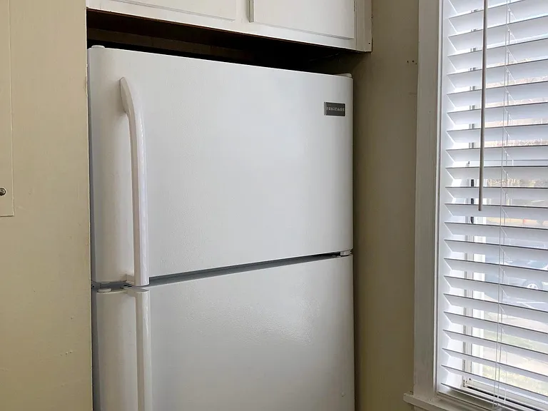 116 Kingsbury Dr — Photo 6