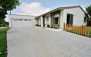 2nd image of 3026 Roseann Ave