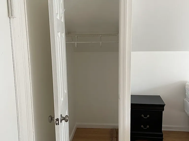 31 Saint Andrews Pl #10 — Photo 4