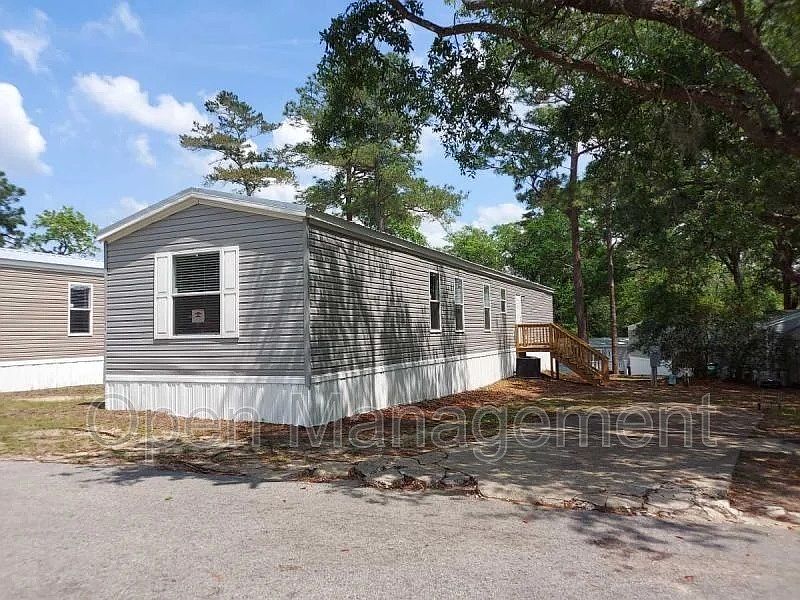 1st image of 356 Bayhead Dr #165