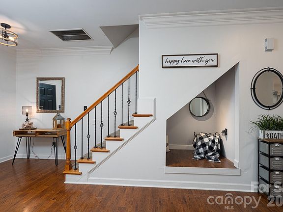 5th image of 1439 Napa St NW