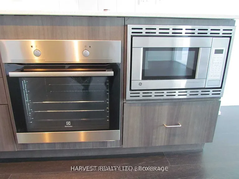7 Kenaston Gdns #610 — Photo 12
