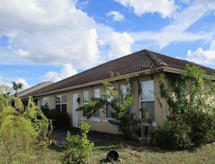 2nd image of 6938 Cecilia Ave