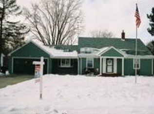 2924 N Meadow Lark Ln, Waukegan, IL 60087
