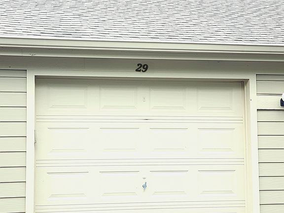 4th image of 8720 Yardley Ct APT 205