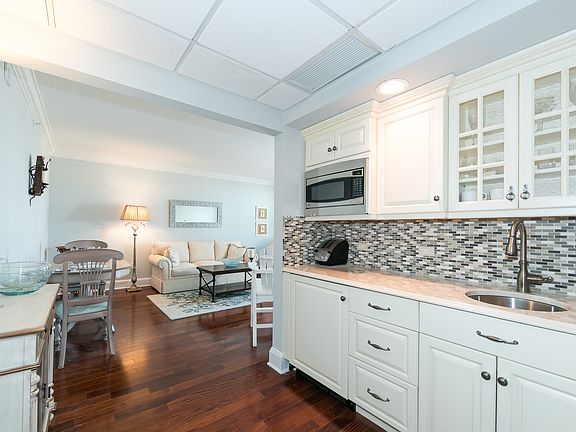 Renovated Kitchenette