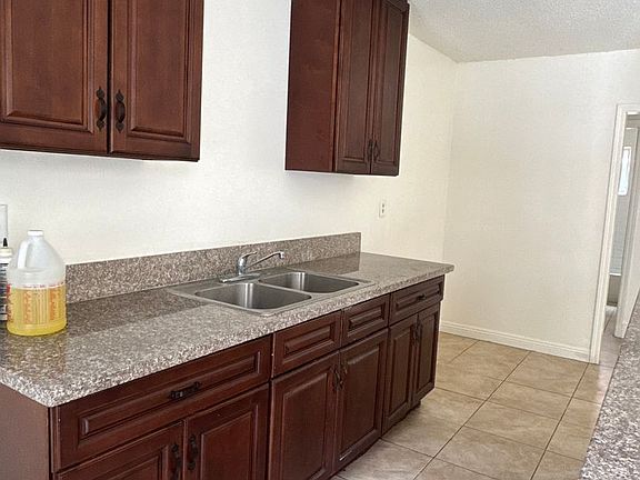 3rd image of 11202-11208 E Klingerman St #11202-02