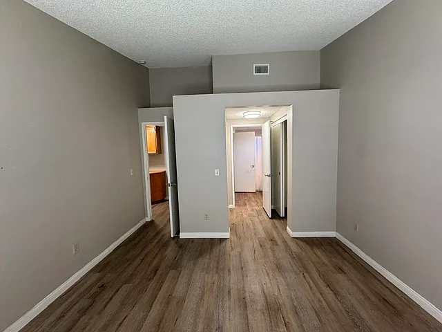 26562 Braddock Rd — Photo 12