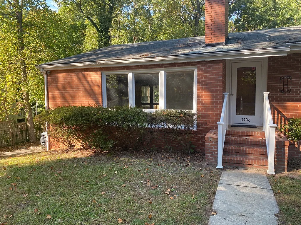 3 bed, 2113 sqft, $2,600 — Photo 2