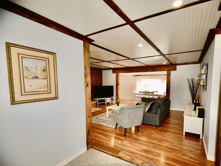 3 Lakeview Cres — Photo 3