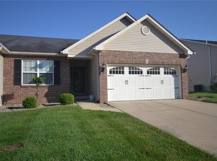 446 Bandmour Pl, O'Fallon, IL 62269