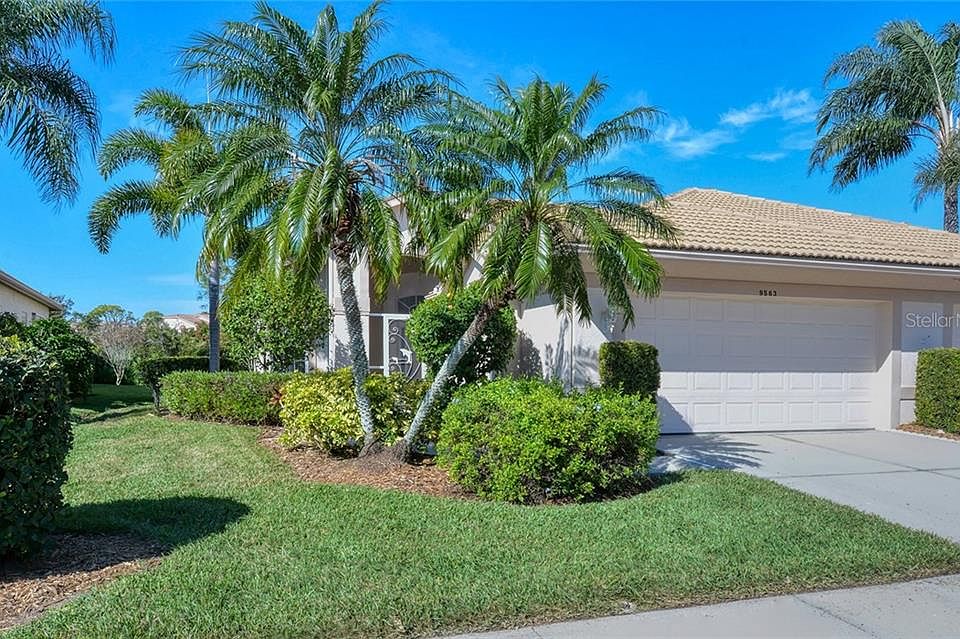 1st image of 9563 Forest Hills Cir