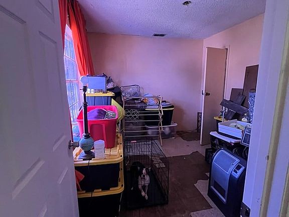 4th image of 17420 El Rancho Dr