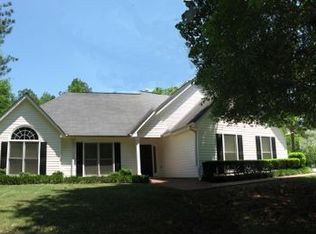 200 Brookstone Crst, Newnan, GA 30265