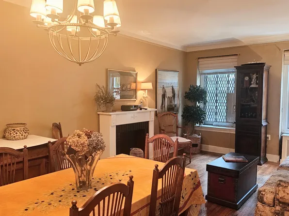 320 East 83rd Street image 1 of 24