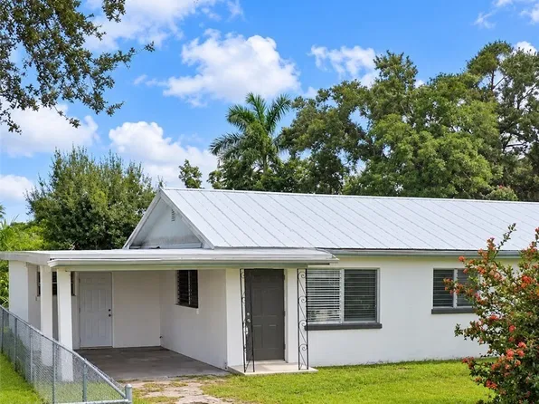 579 Wood Ave, Fort Myers, FL 33905