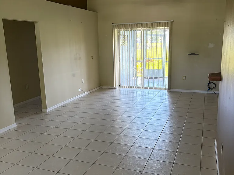 1825 SW Import Dr — Photo 14