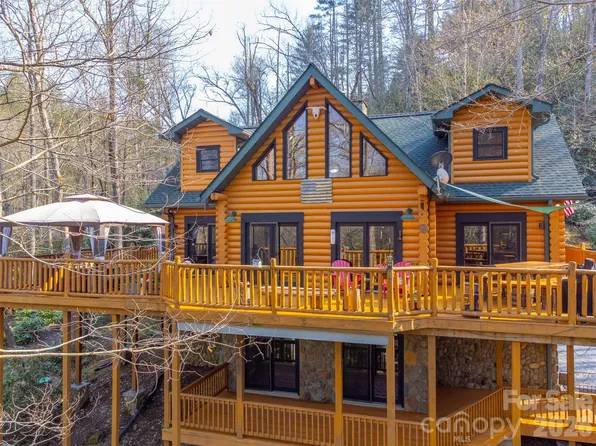 91 Double Springs Dr, Almond, NC 28702