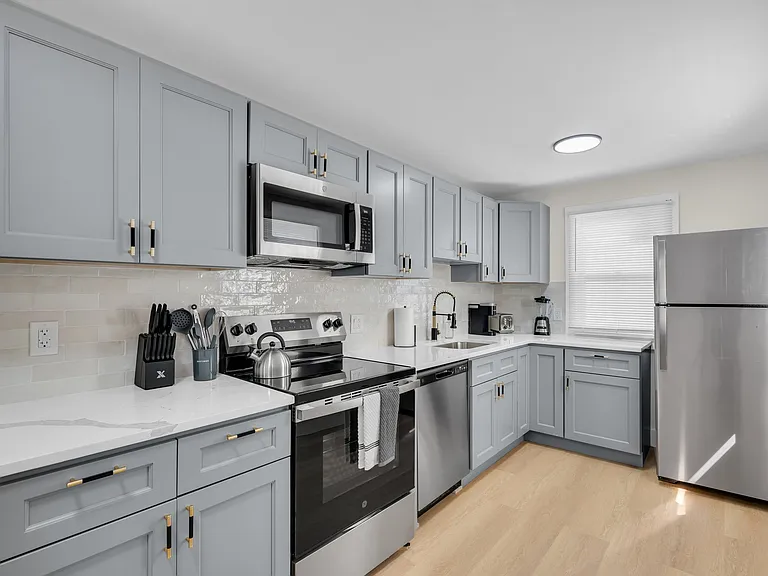 113 E Rio Grande Ave #1 — Photo 6