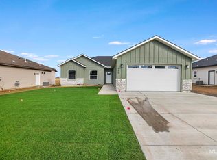 906 23rd Ave E, Jerome, ID 83338