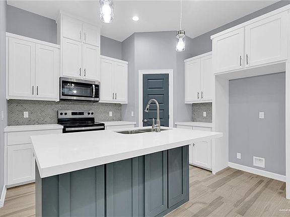 5th image of 4124 S Shaquille Ave