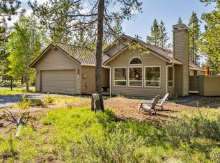 18016 White Alder Ln UNIT 1, Bend, OR 97707