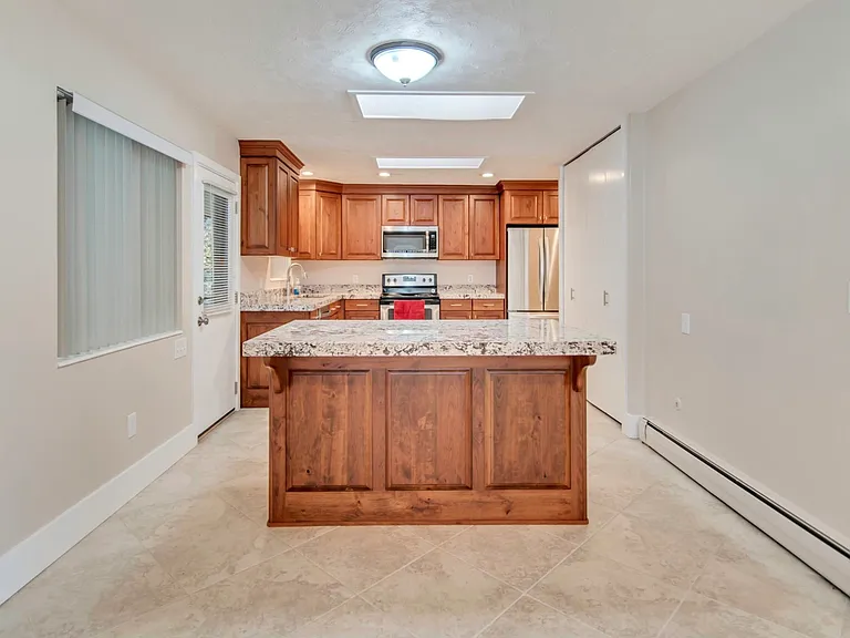 1711 S Wasatch Dr — Photo 6