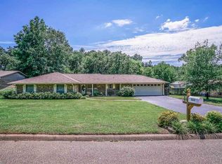 221 Mosley Cir S, Longview, TX 75605