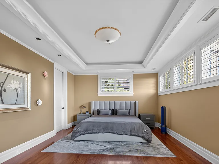 10419 NE 53rd St — Photo 14