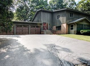 2526 W Chickadee Trl, Rockford, IL