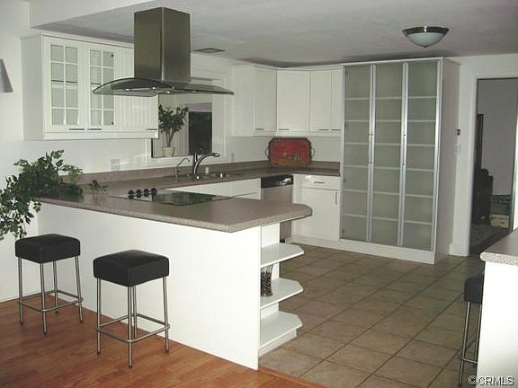 3rd image of 801 Ladera Vista Dr